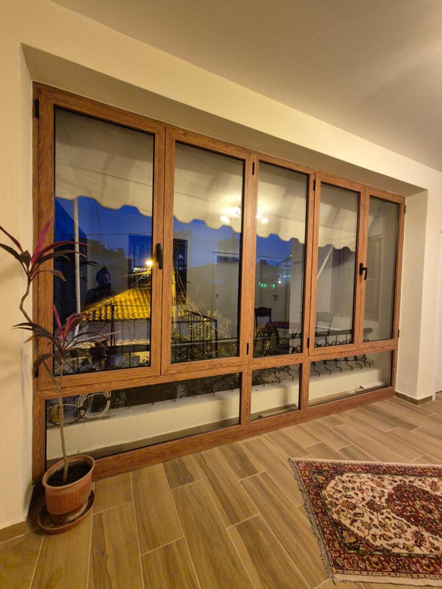 Kurmaku'S Guesthouse 엘바산 외부 사진